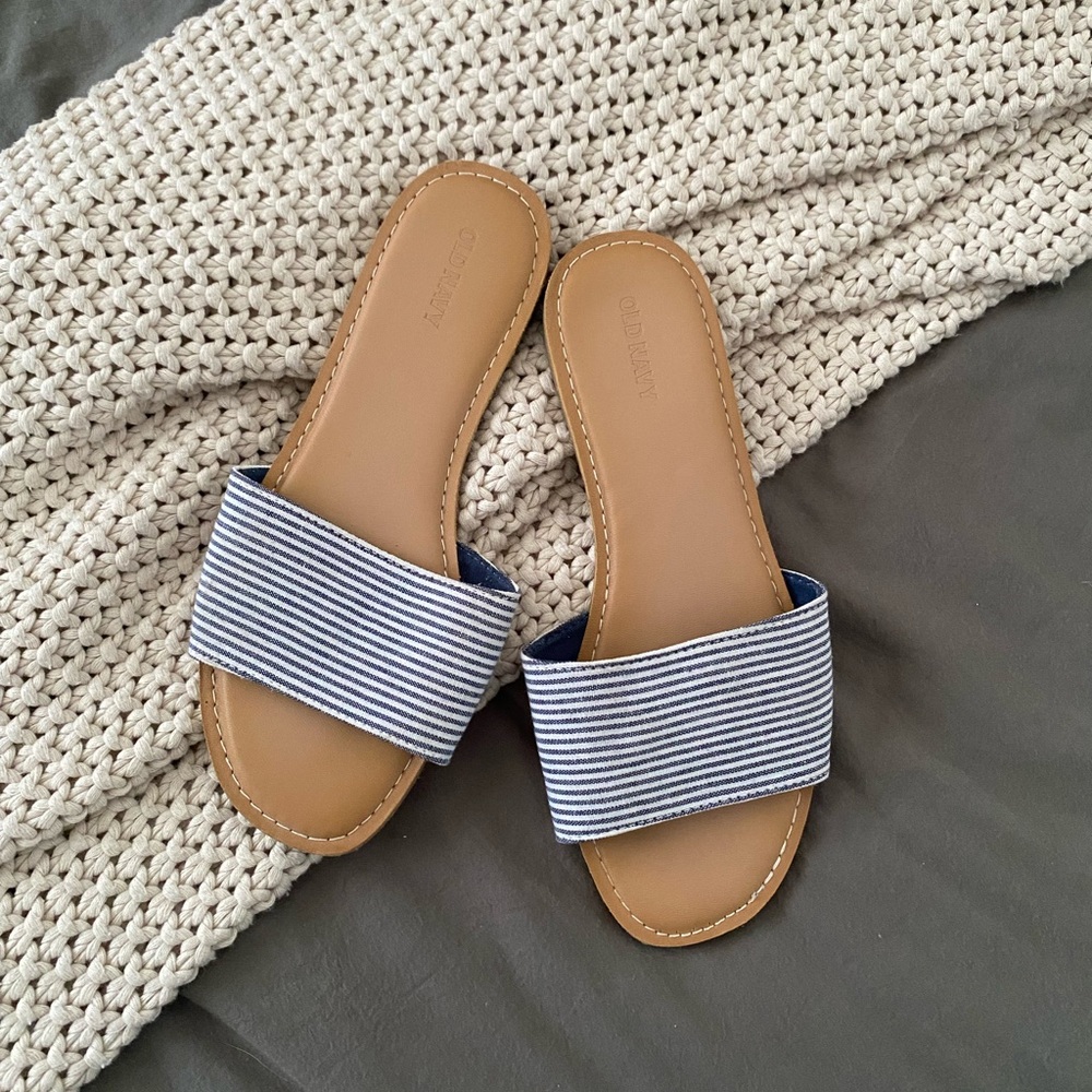 Size 7 Old Navy Sandals Blue and White Stripe